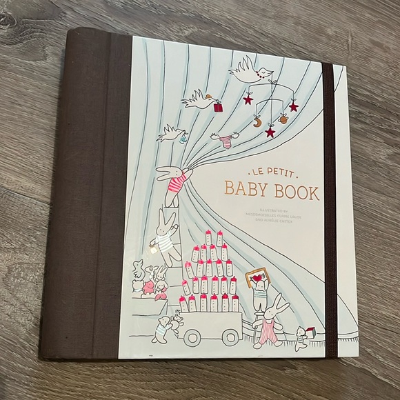 Le Petit Baby Book ~ keepsake album/journal from pregnancy to baby’s first year - Picture 2 of 5